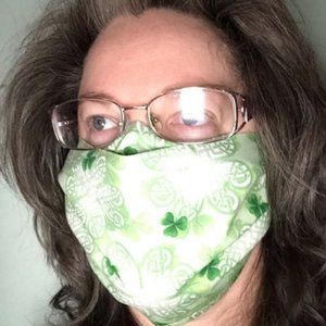 LUCK O THE IRISH Cotton Handwash facemask w/polyp…